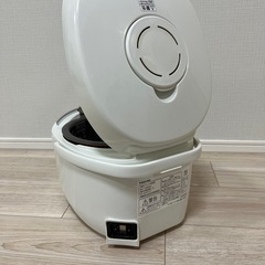 TOSHIBA 東芝ジャー炊飯器　お料理メニュー付き　RC10-MSH 5.5合炊きの画像
