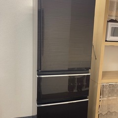 製氷機能付き冷蔵庫（365L）の画像