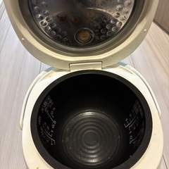 炊飯器の画像