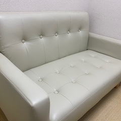 小さめソファーの画像