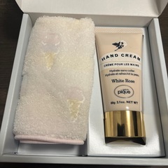 新品未使用　ジェラートピケ　ハンドクリーム　ハンカチの画像