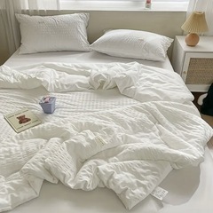 今なら、新品❗️夏用 薄手掛け布団  キルト シングルサイズ 洗濯可能の画像
