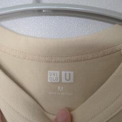 UNIQLO Uベージュイエロー Tシャツ Mサイズの画像