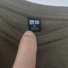 【美品】UNIQLO ラッフルスリーブTシャツ　Mサイズの画像