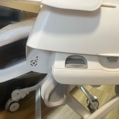 【関西】【美品✨】Combi限定モデル　更にお値下げ中！ベビー家具・寝具 リクライニング・高さ調整可能・スウィング✨美品✨の画像