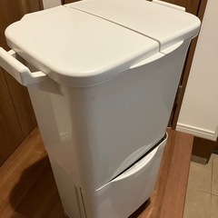ゴミ箱の画像