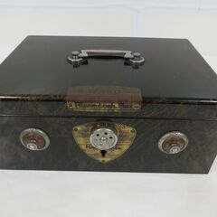イギリス製 アンティーク キャッシュボックス 手提げ 金庫 トランク型 英国 スチールボックス トランク アンティーク イギリス製 ち9-1