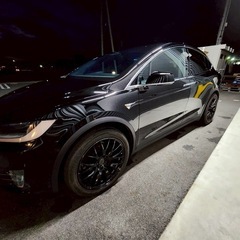 テスラ　モデルX の画像