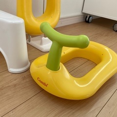 コンビ　補助便座セットの画像