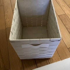 収納ボックスの画像