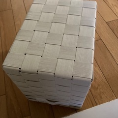 収納ボックスの画像