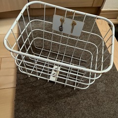 白　子ども用自転車前カゴの画像