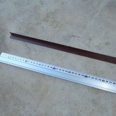 新品未使用 角部分の保護材 Hikari 塩ビ アングル材 AG9581 15mmx15mmx1mm 1820mm チョコ色の画像