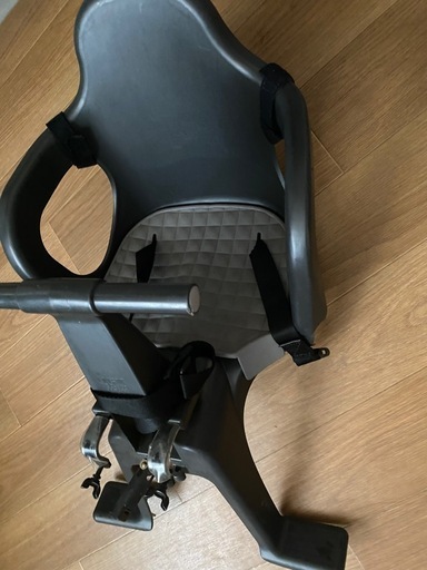 前椅子チャイルドシートとレインカバー