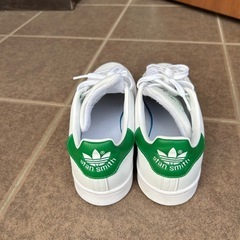adidas スタンスミスの画像