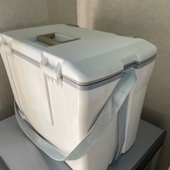 ロゴス　クーラーボックス　25リットル　の画像