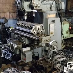 Mベンツ県内ゆういつリビルトエンジン制作専門工場-4.5.6.8.10,12エンジン.内燃機業務常設の画像