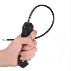 セルフディフェンス　護身用品　簡単携帯　夜道　アウトドア　キャンプ　狂犬　痴漢対策　新品の画像