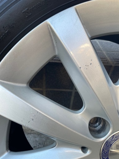 メルセデスベンツ B180 タイヤ、アルミホイール