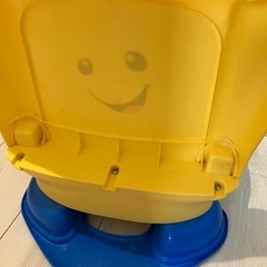 音楽が流れる椅子　子どもイスの画像