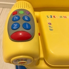 音楽が流れる椅子　子どもイスの画像