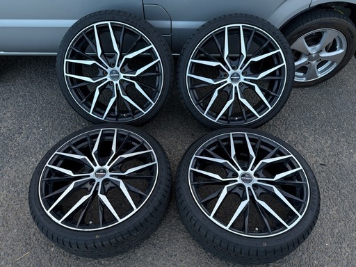 ロクサーニマルチフォルケッタ 19インチ 225/35R19 扁平タイヤ 2024年製　4本セット