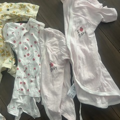 ベビー服セットの画像