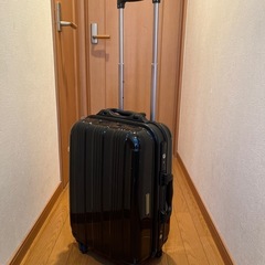 スーツケースの画像