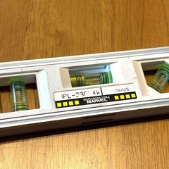 MARVEL JPL-230MXW ポケットレベル ホワイト 水平器の画像