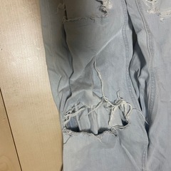 gu ハイウエスト　ダメージデニムの画像