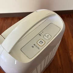 アイリスオーヤマの「衣類乾燥除湿機 IJD-H20-A」の画像
