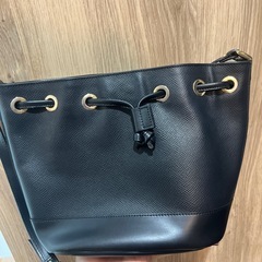 定価1万超えSHIPS鞄の画像