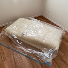 【未使用】セミダブル敷布団 ニトリ カバー付き  保護ビニール付きの画像