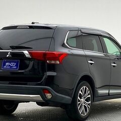 常時展示車が約200台ある大垣店だからこそ実車が見れる！触れる！審査が心配...それなら【オトロン】にお任せください‼【審査通過率驚異の95％】/三菱 アウトランダー 　２４Ｇ　ナビパッケージの画像