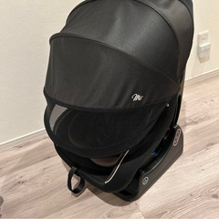 マムズキャリー レジェプレミアム チャイルドシートの画像