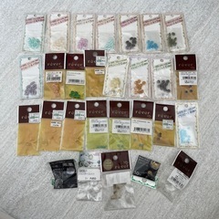 ビーズ　手芸用品などの画像