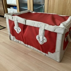 IKEA 宝箱　おもちゃ入れ
の画像