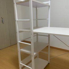 システムデスクの画像