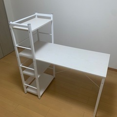 システムデスクの画像