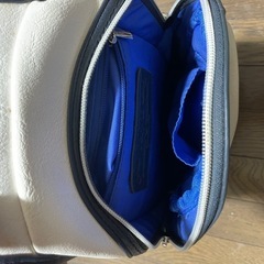 travis ショルダーバッグの画像
