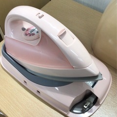 TOSHIBA コードレス　スチームアイロンの画像