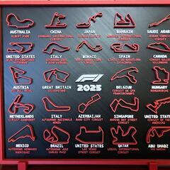 2025年 F1各国コース オブジェの画像