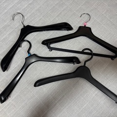 ハンガー　たくさんありますの画像