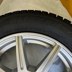 車、冬タイヤの画像