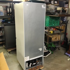 Hisense   ノンフロン　冷凍冷蔵庫　HR-D1701W 2022年製　配送不可引き取りのみ　の画像