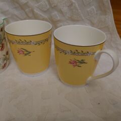 ブランドマグカップ４点（中古）の画像