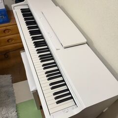 【引取限定】 【高低自在椅子付き】YAMAHA ヤマハ ARIUS アリウス YDP-165 88鍵 電子ピアノ 2022年製 ホワイトウッド 譲りますの画像