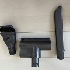 【動作OK】ダイソン コードレス掃除機｜フルセット7年使用・充電器付きの画像
