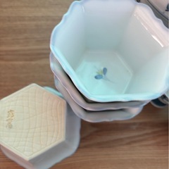 食器セットの画像