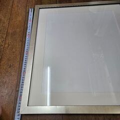 額縁　スチール製の画像